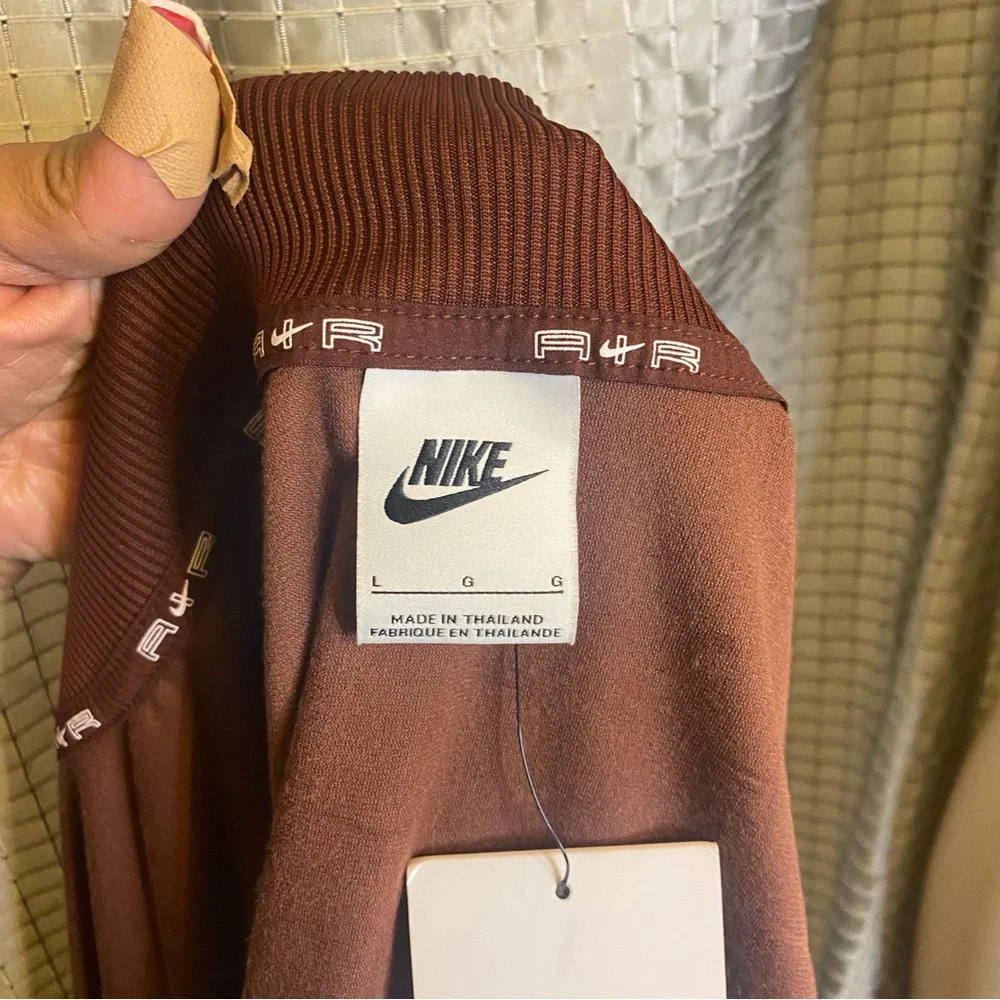 Nike Womens Velour Jacket in Bronze Eclipse Large - Picture 8 of 10